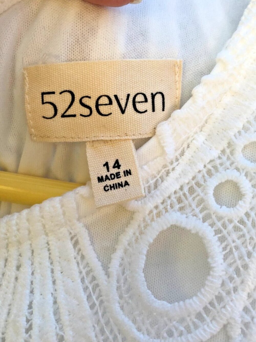 52Seven Women's Dress Size 14 White Lace Short Sleeve Shift - Picture 10 of 14